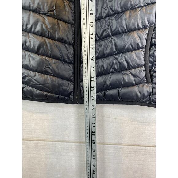 Old Navy Active Vest Womens M Black Hooded Full Zip Pockets Quilted Lightweight - Picture 5 of 11